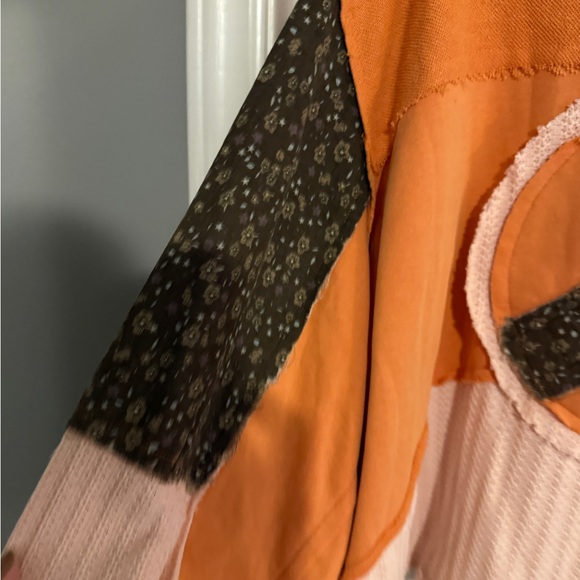 POL Vibrant Orange Sweater with Pink Lace M - Picture 3 of 4